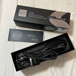 GHD GLIDE SMOOTHING HOT BRUSH